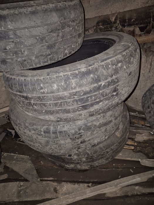 Продам резину летнюю 4 балкона NEXEN корейская резина 235/60 R18