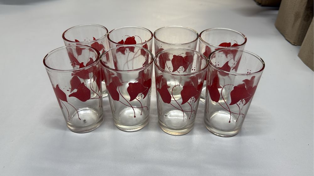 Продам стаканы новые