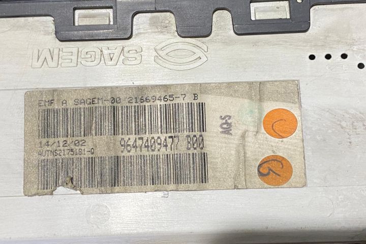 Display bord  9647409477 Citroen C3 prima generatie