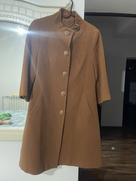 Продам пальто и куртки