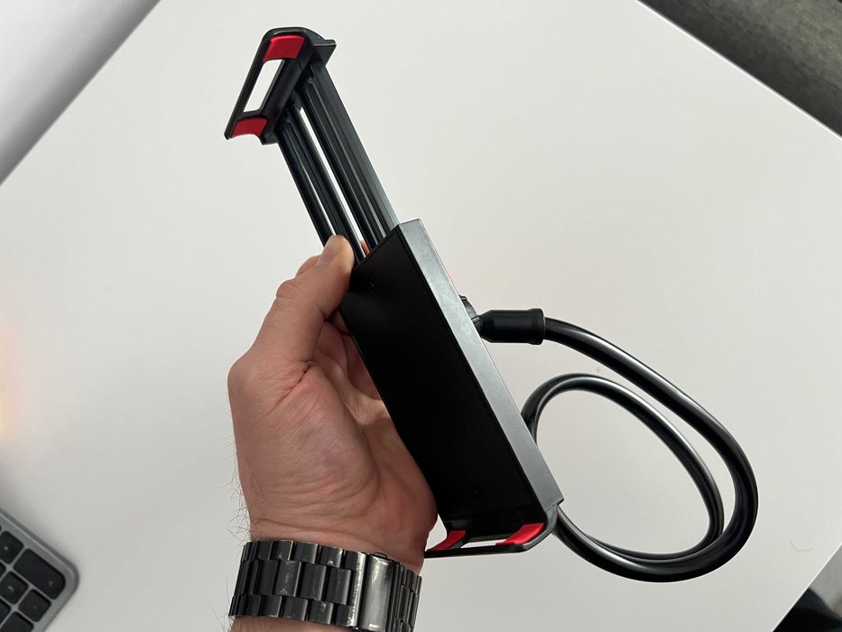 Suport Smartphone sau Tableta ajustabil, cu sistem de prindere