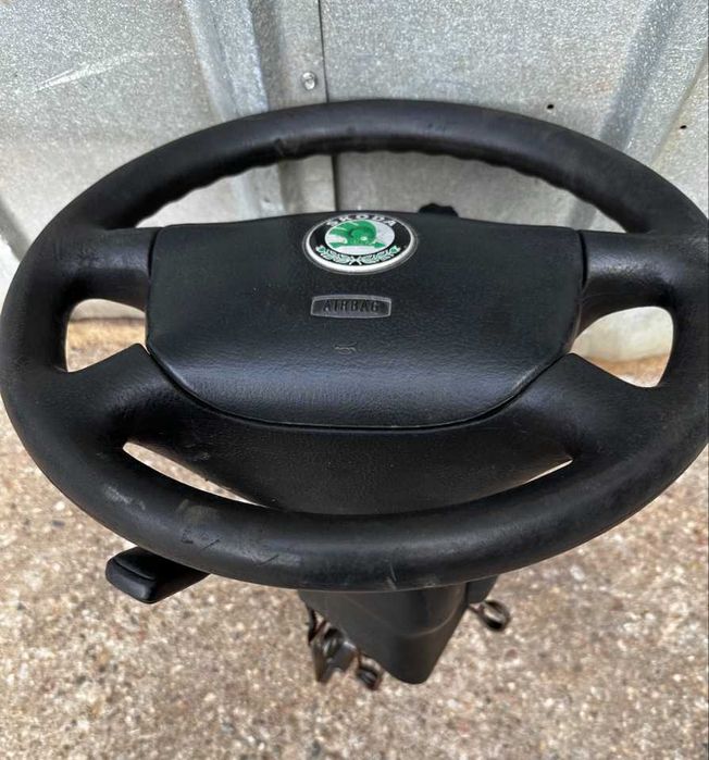 рулевая колонка Шкода Октавия  в наличии