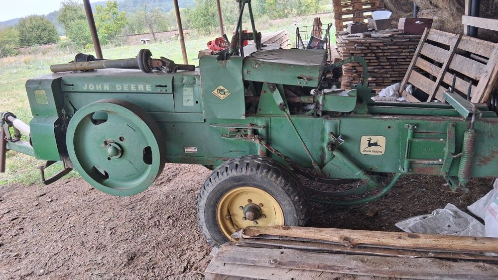 Presă de balotat John Deere 224T