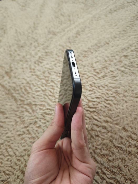 iPhone 16 pro 128 black