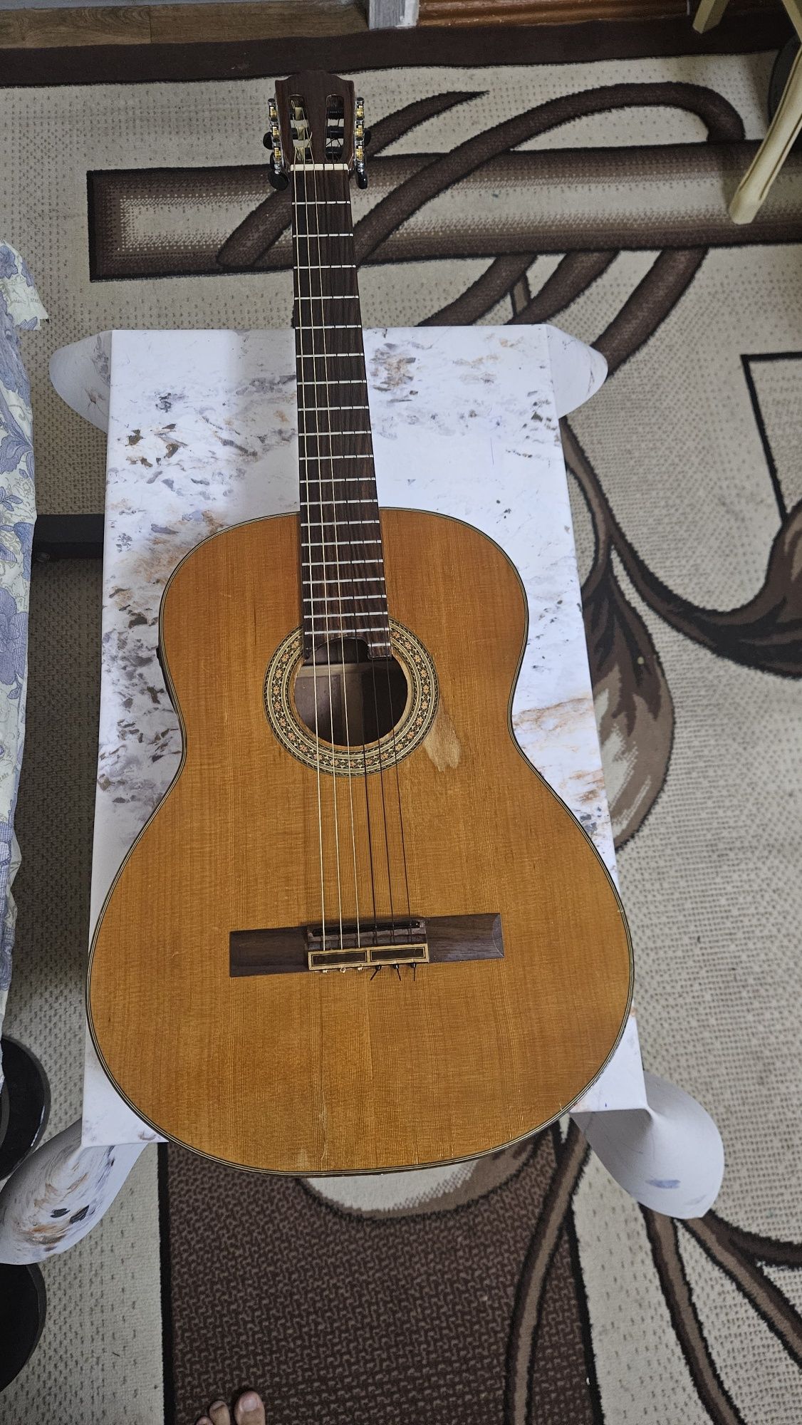 Gitara arginal ISPANIYA ALGAMRA nomi  35 yildan oshgan