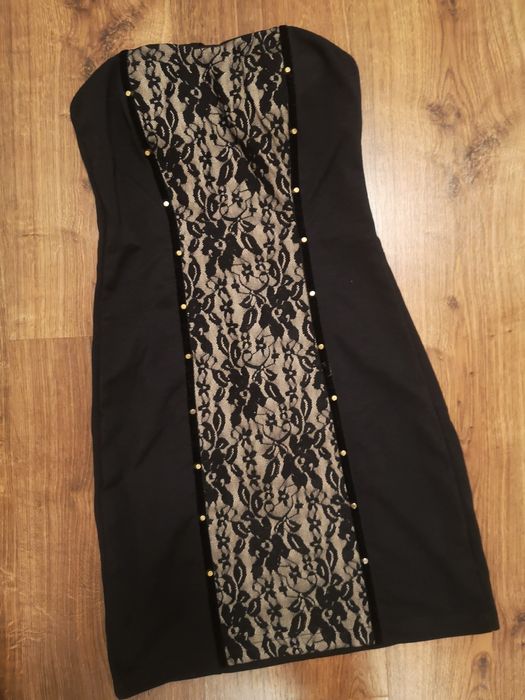 Рокля в черно и бежаво