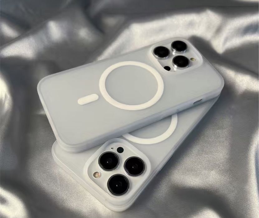 Iphone 15 16 PRO MAX PLUS - Husa Silicon Magsafe Mata Alba / Fumurie