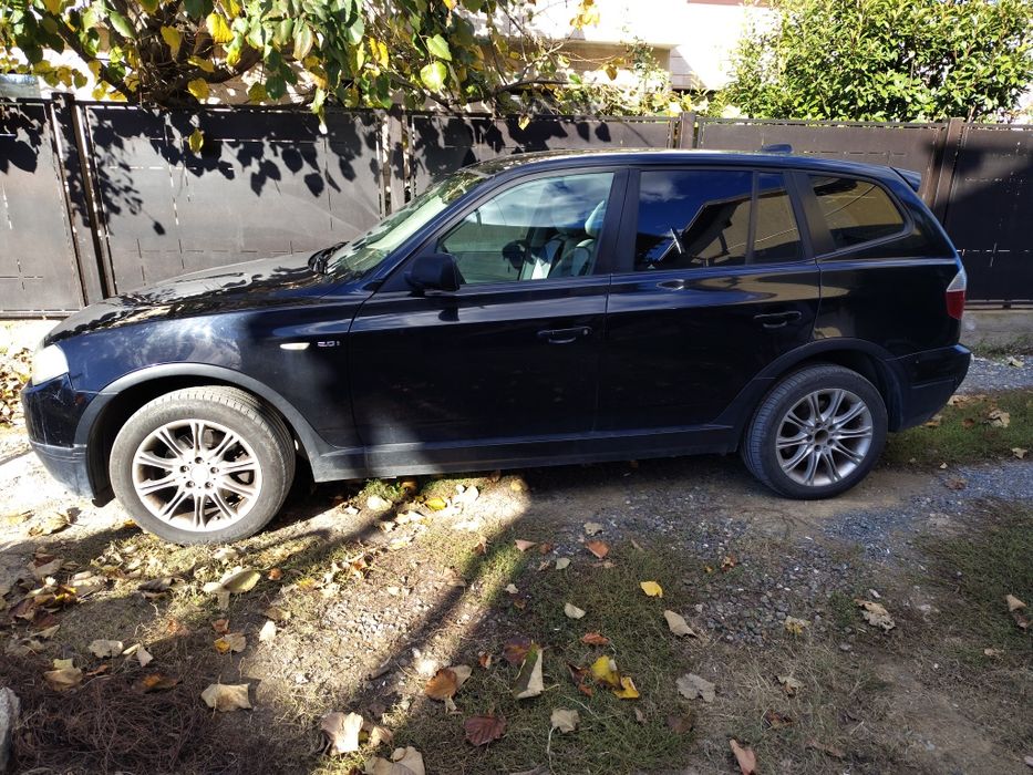 Vând BMW X3 in stare buna