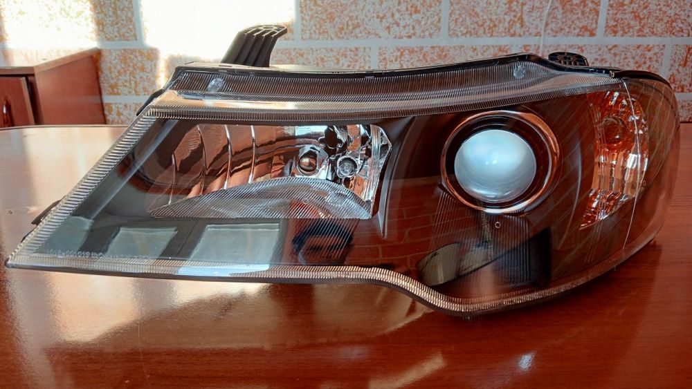 Нексия запчасти фары на Нексию! Цена указана за одну фару!