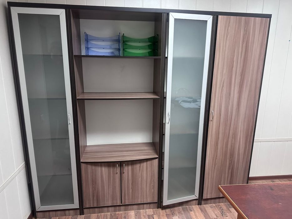 Офисная мебель продается по выгодным ценам