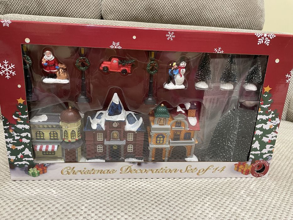 Set casute si figurine  Craciun cu lumini