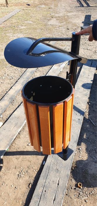 Cosuri pentru gunoi si băncuțe stradale