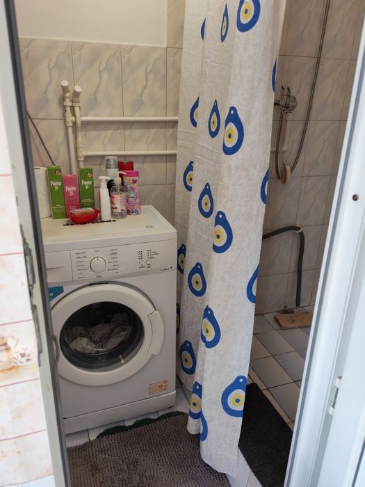 Închiriez casă cu toate utilitățile