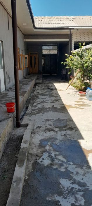 Toshkent tumanida uy sotiladi