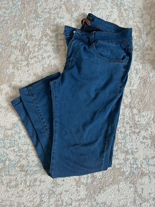 Мужской джинсы и толстовка. Все за 5000 тг