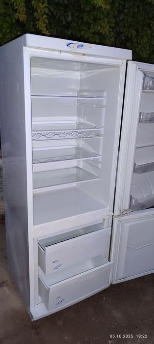 Холодильник/Музлатгич б/у марка POZIS