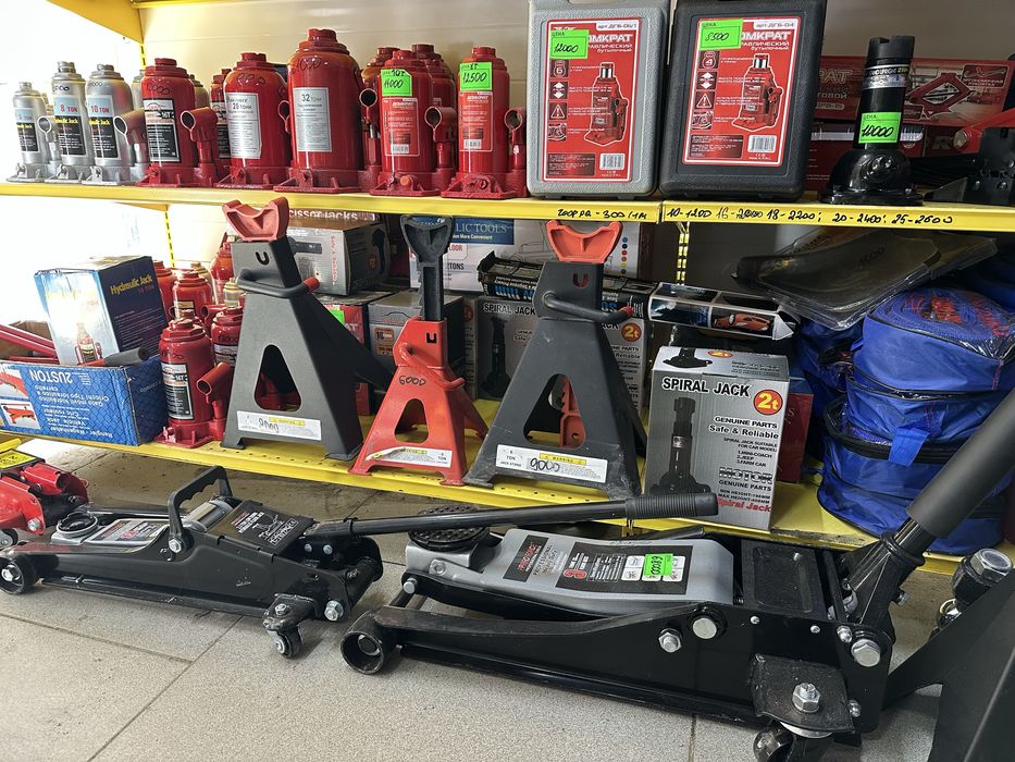 Большой выбор домкратов