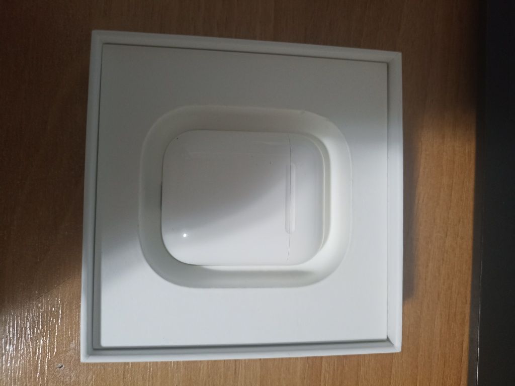 Apple air pods 2