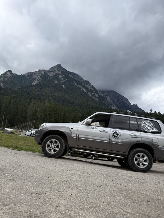 Vand Hyundai  Terracan  acte la zi , fiscal pe loc .