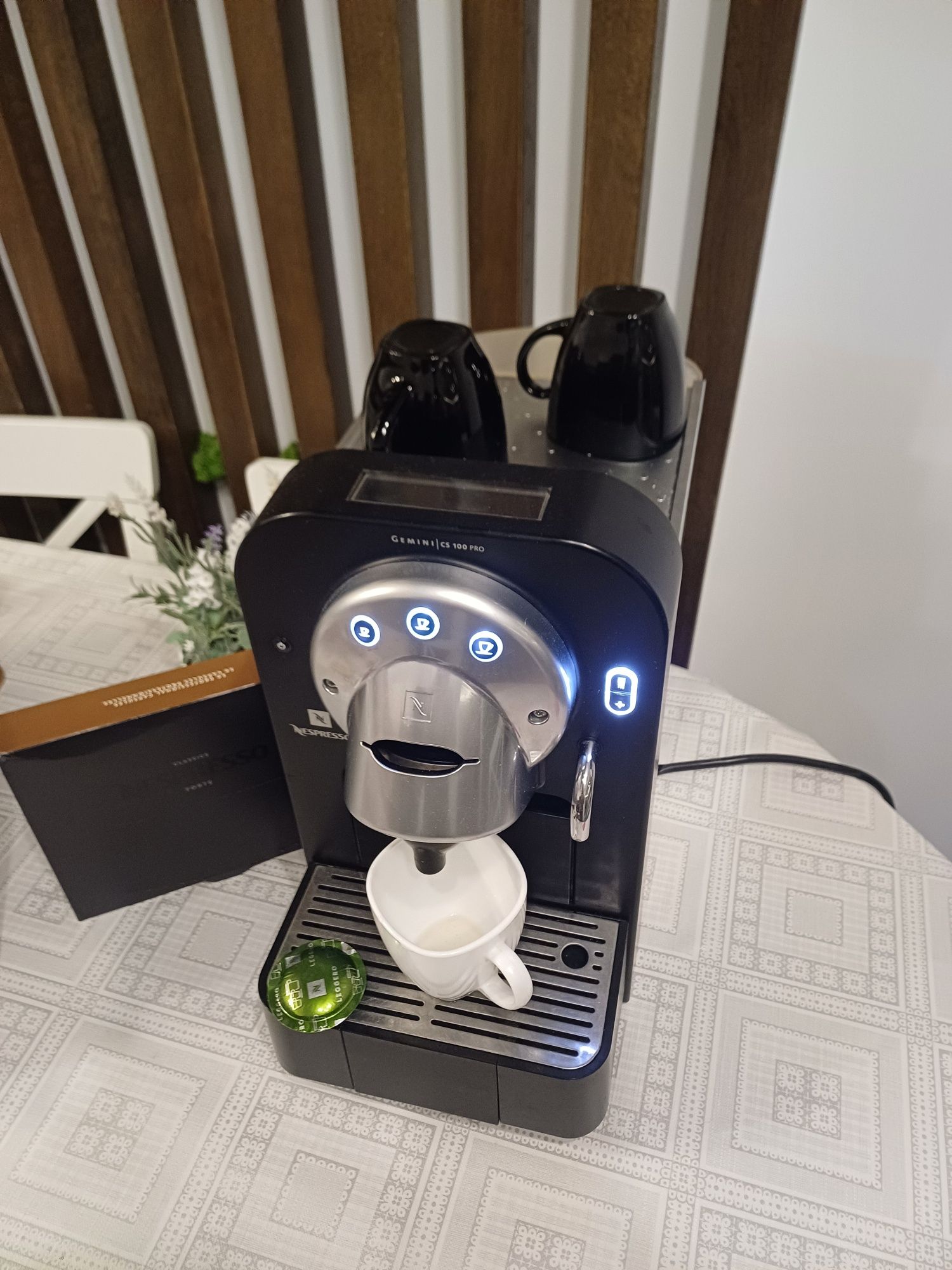 Nespresso Modelul CS100 Pro ,espresor profesional!