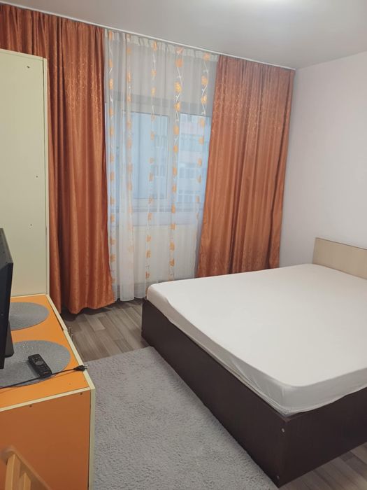 Inchiriez Apartament 2 camere decomandat