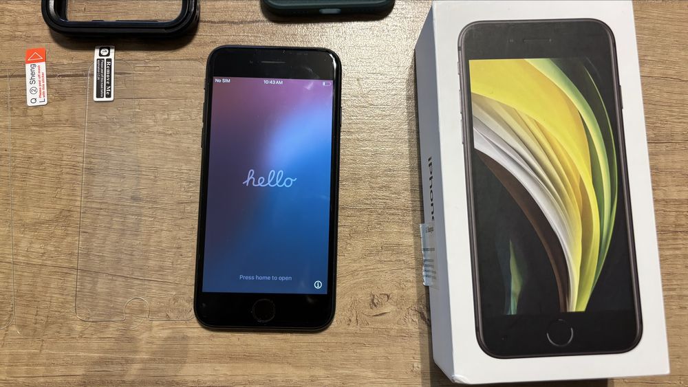 Продавам Iphone SE 2020 Model: А2296