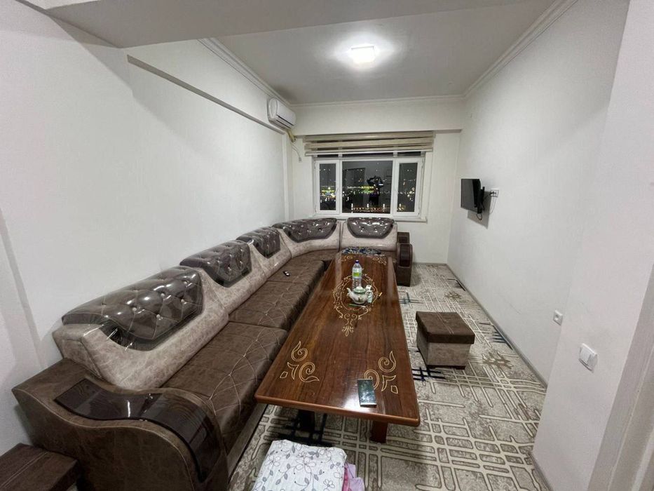 Yakkasaroy Bobur Rovd Amirun Hotel yonida