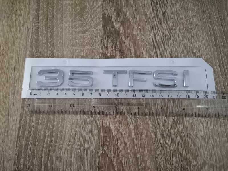 сребриста емблема Audi 35 TFSI