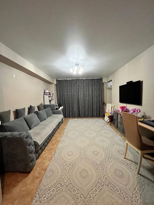 Продаётся  2-х комнатная квартира по улице Аль - Фараби 36
