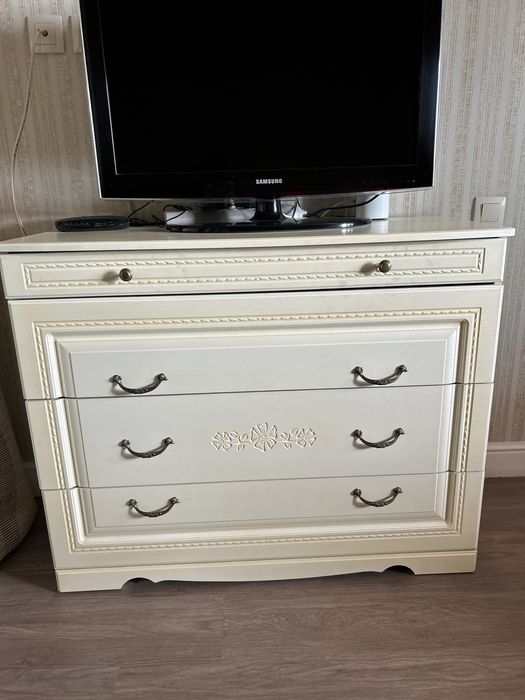 Спальный гарнитур