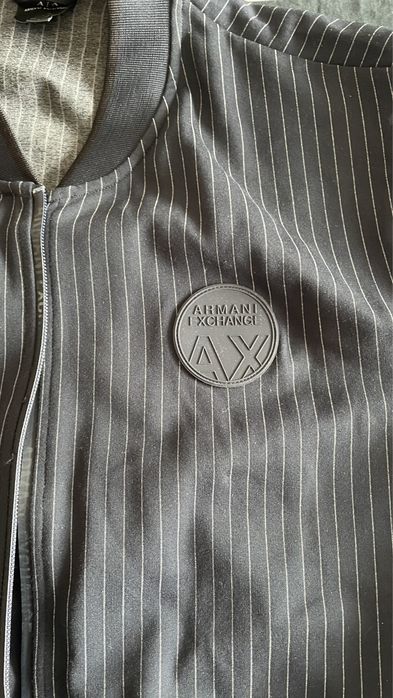 Armani Exchange суичър.Нов.Намален от 315.