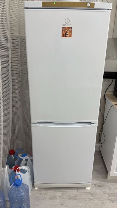 Холодильник новый