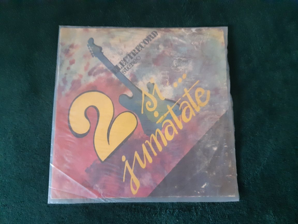 Vinil MirceaVintila / Mariana Caroli/ Doi si jumătate