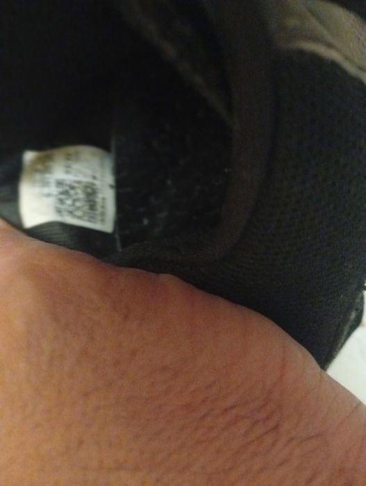 Маратонки Адидас в добро състояние.