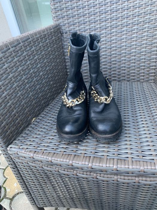 Vand bocanci de piele femei