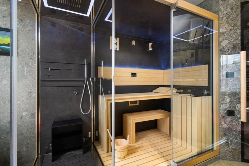 Дава се под наем Многостаен апартамент в София, Младост 4 - 275 кв.м за 2200 € - Снимка #2