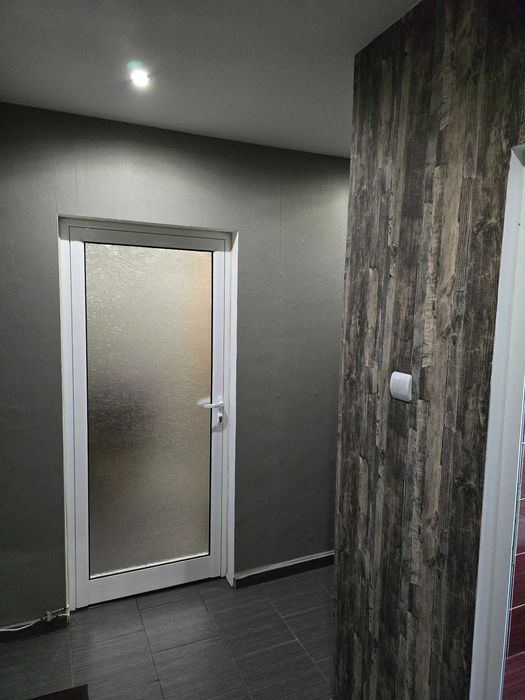 Дава се под наем Двустаен апартамент в София, Връбница 1 - 68 кв.м за 375 € - Снимка #3