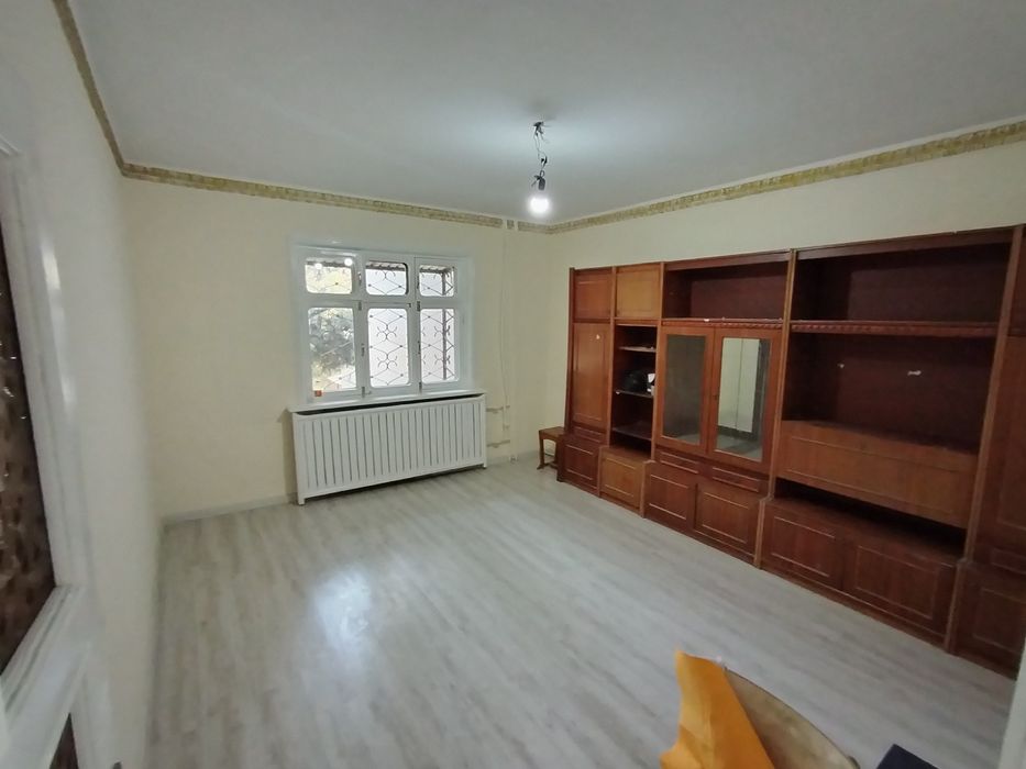 Рядом С Алмазар сити Сдается 4х комнатная квартира. Корасарой