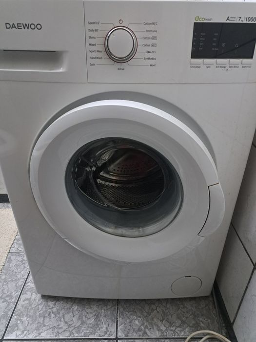 Masina de spălat rufe!