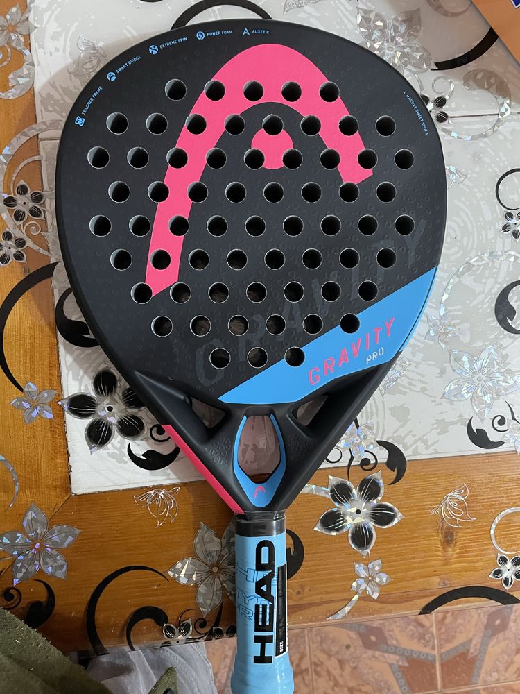 Racheta tenis gravity pro 2022