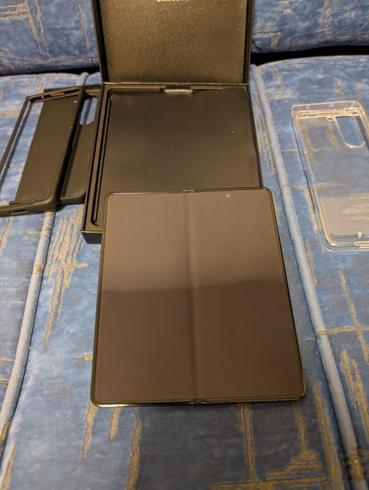Samsung Z Fold 5
