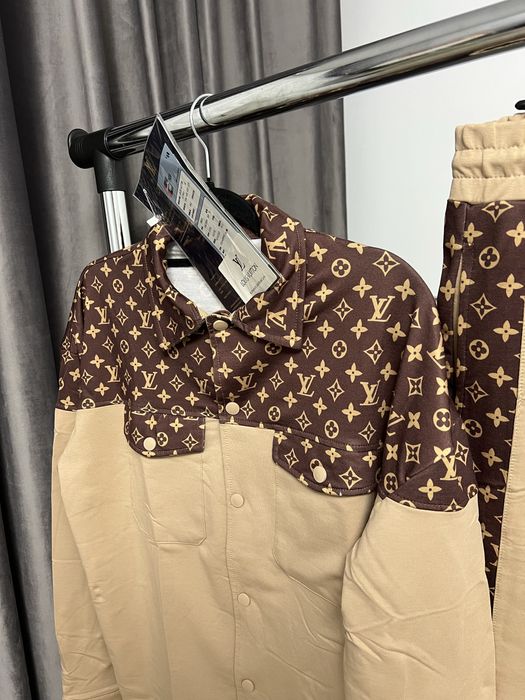 Compleu LOUIS VUITTON super calitate