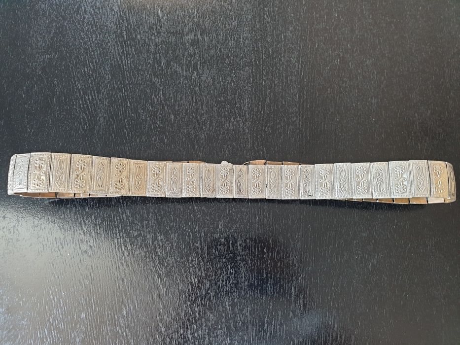 Възрожденски сребърен колан