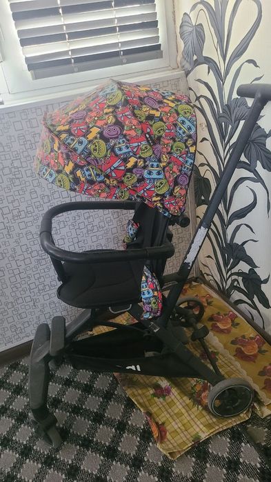 Продаю коляску за 350 тыс. сум.
