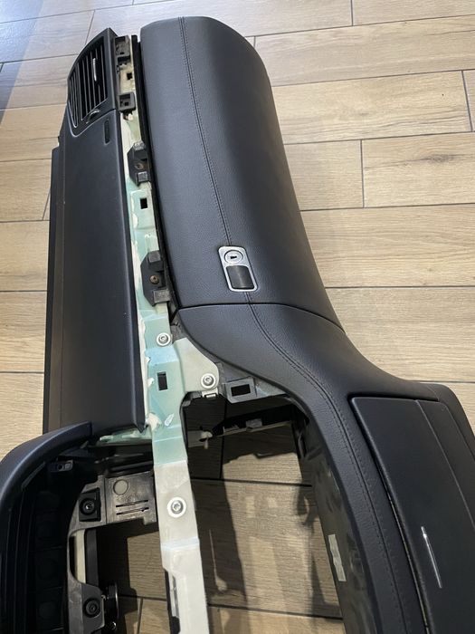 Шито табло, решетка с достроники др за W221