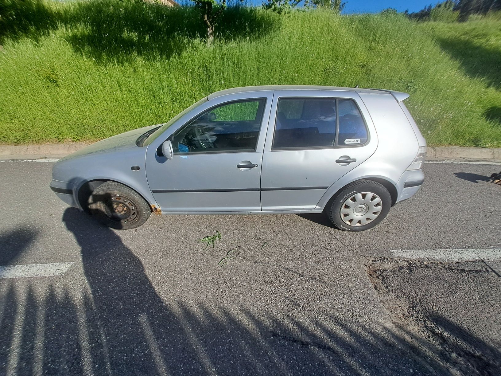 Dezmembrez golf 4 1.6 AUS