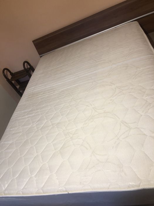 Продавам двулицев матрак Dreamzone