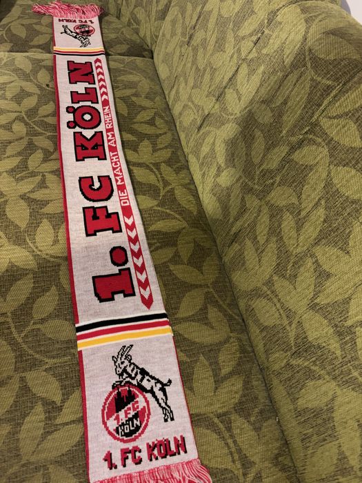 Футболни различни шалаве