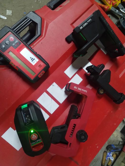 Лазерен нивелир LEICA LINO L2P5G-1 линейно - точков