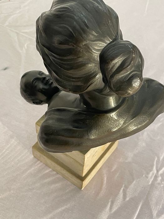 Statueta***bust***maternitate